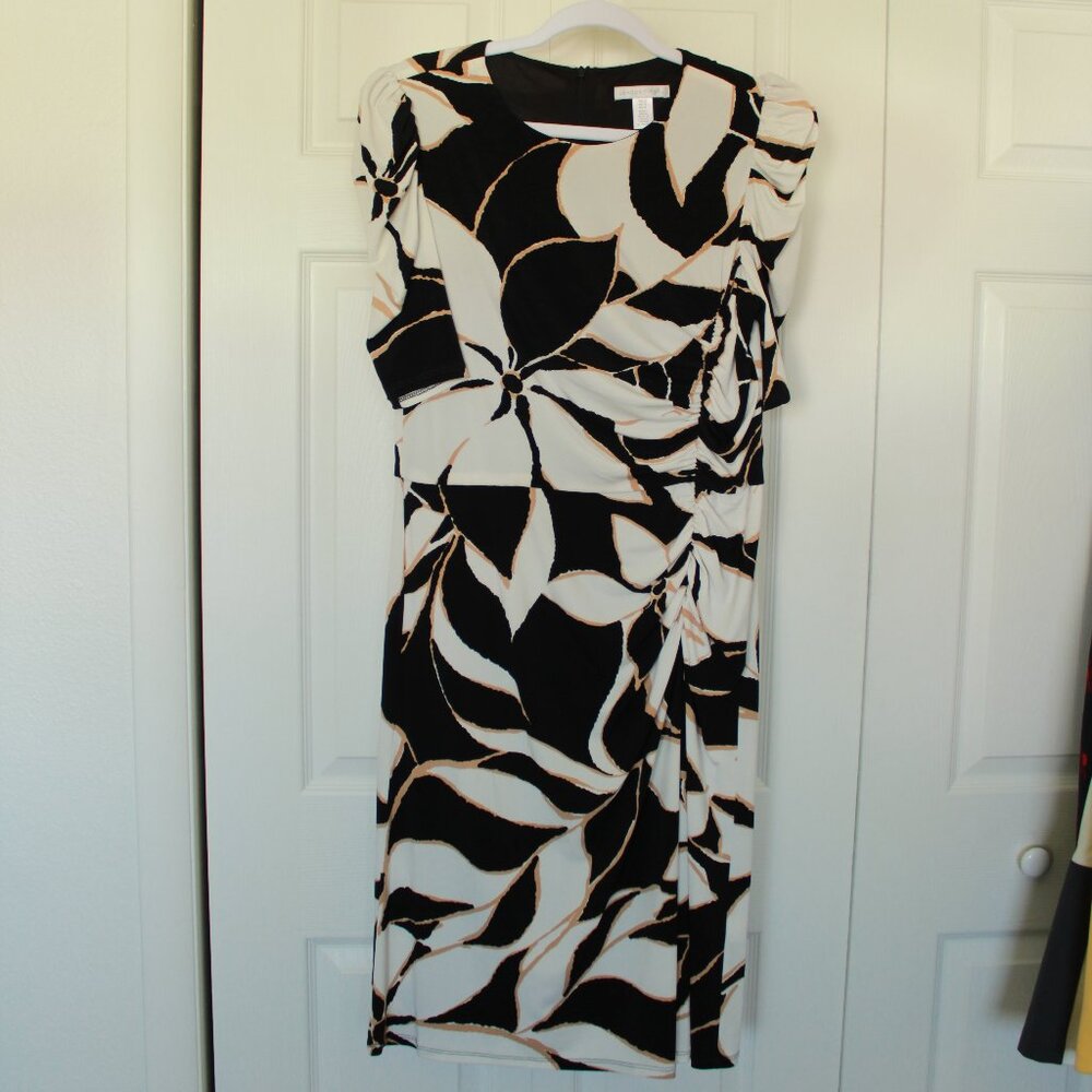 London Times short sleeve rouched knee length dress size 12